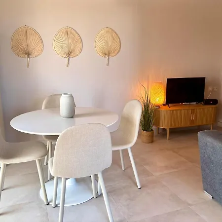 Maison De Lea * Sálakos